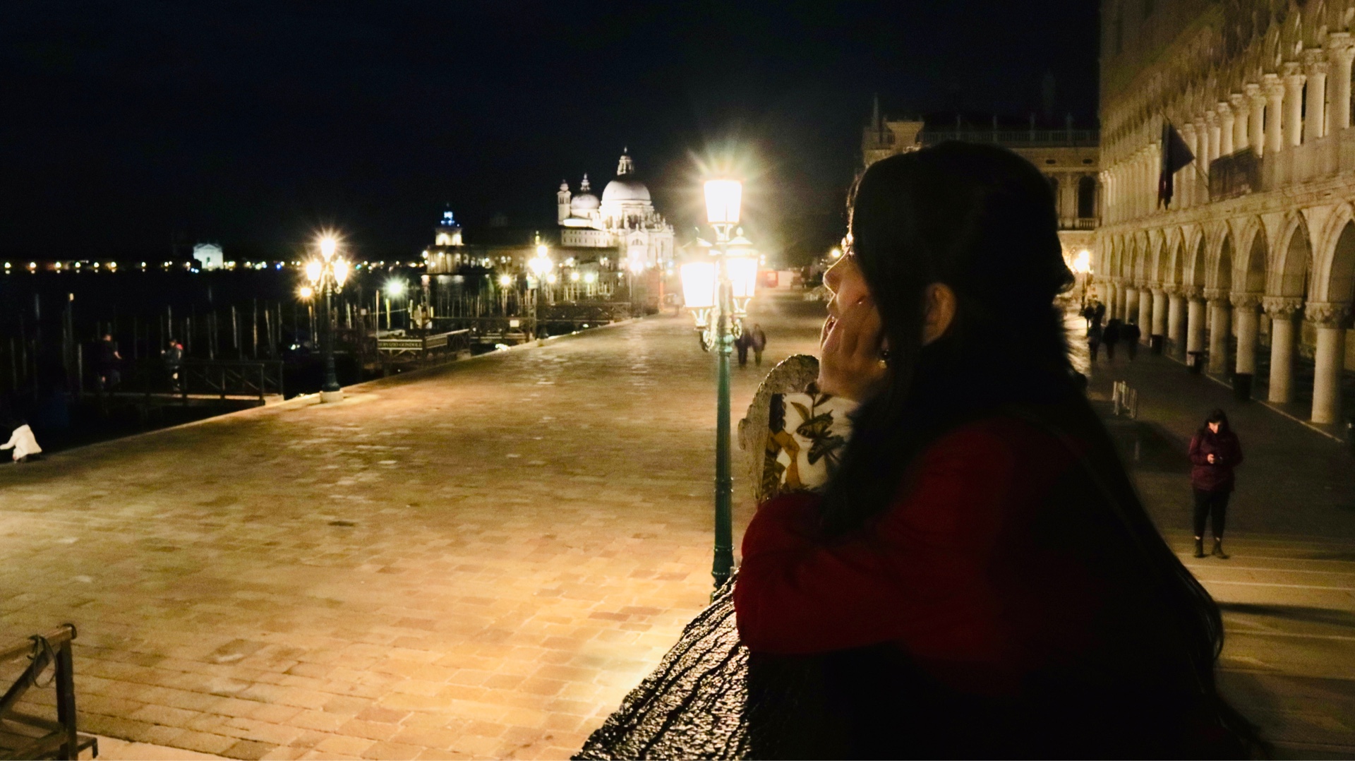 夜のヴェネチアはロマンチック。