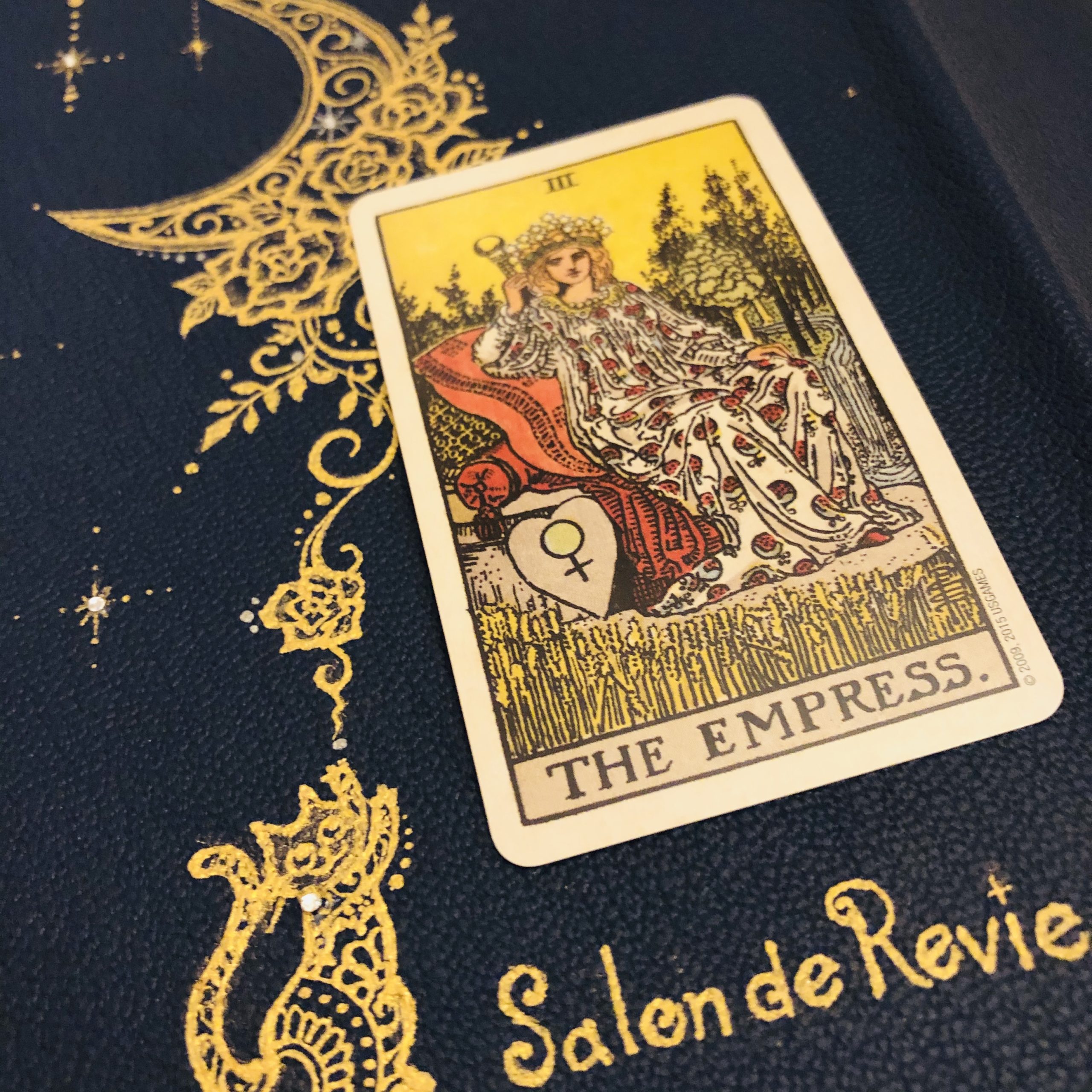 タロットやってるよ。